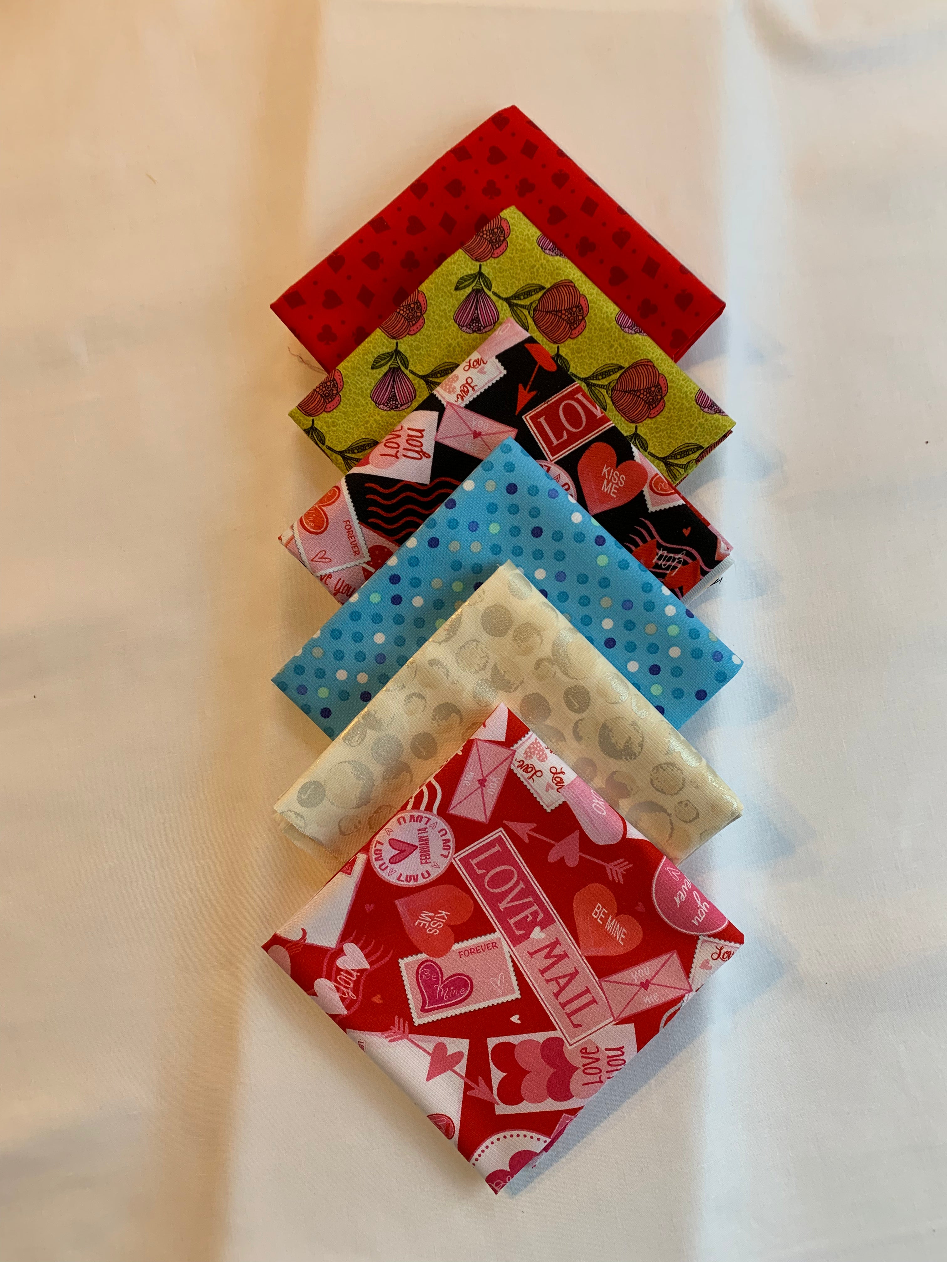 FQ-04 $19.95 for 6 Fat Quarters (19.25